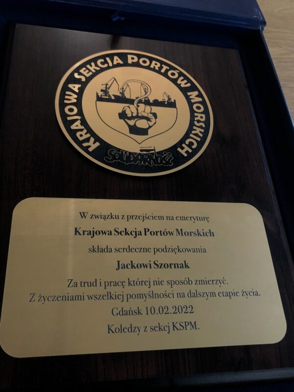 Dyplom-z-grawerem Dyplom-z-grawerem