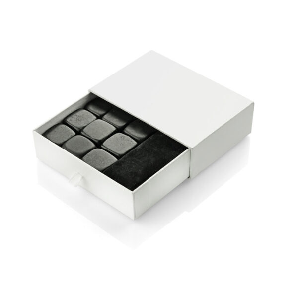 Kostki-do-whisky-zagrawerowani-perosnalizacja-04.jpg Kostki-do-whisky-zagrawerowani-perosnalizacja-04.jpg