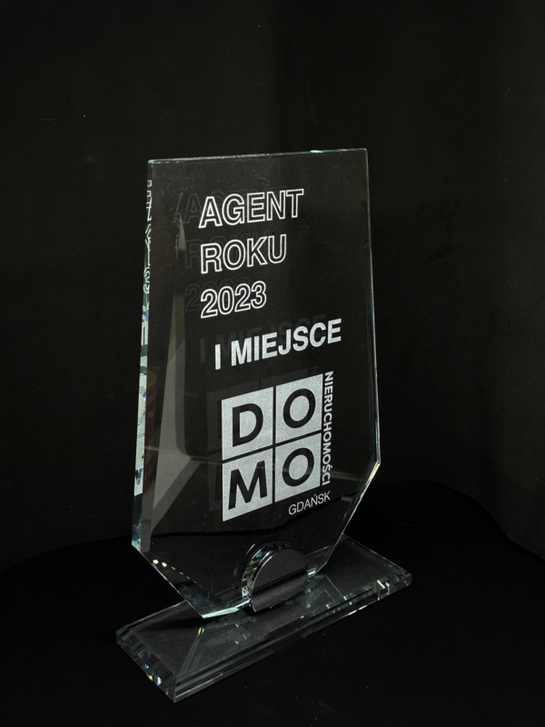 Statuetka Flow 2 - Zagrawerowani Statuetka Flow 2 - Zagrawerowani