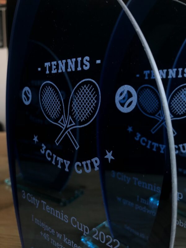 Statuetka-Sail-2.jpeg Statuetka-Sail-2.jpeg