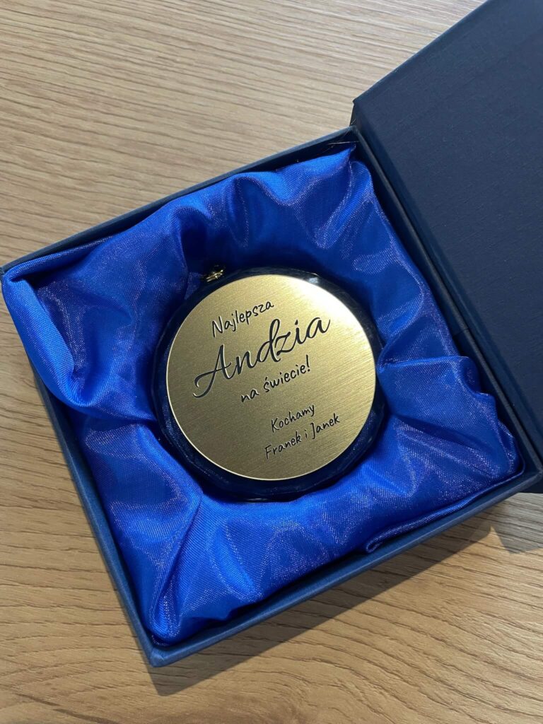 Szklany Medal z Grawerem