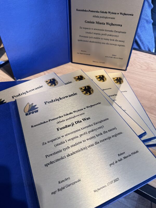 dyplom-podziekowanie-etui9 dyplom-podziekowanie-etui9