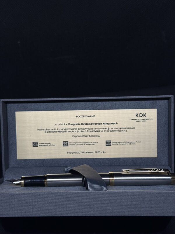 Tabliczka-z-grawerem-scaled-1.jpeg Tabliczka-z-grawerem-scaled-1.jpeg